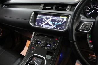 LAND ROVER RANGE ROVER EVOQUE 2.0 TD4 HSE Dynamic SUV 5dr Diesel Auto 4WD Euro 6 (s/s) (180 ps