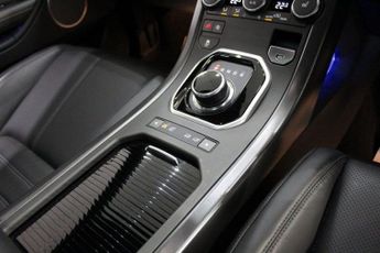 LAND ROVER RANGE ROVER EVOQUE 2.0 TD4 HSE Dynamic SUV 5dr Diesel Auto 4WD Euro 6 (s/s) (180 ps