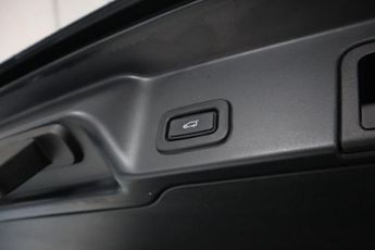 LAND ROVER RANGE ROVER EVOQUE 2.0 D180 First Edition SUV 5dr Diesel Auto 4WD Euro 6 (s/s) (180