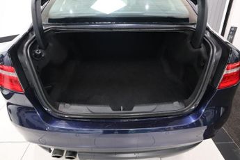 JAGUAR XE 2.0d R-Sport Saloon 4dr Diesel Auto Euro 6 (s/s) (180 ps)