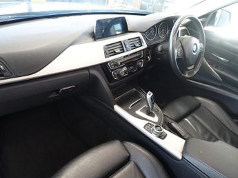 BMW 3 SERIES 2.0 320i SE Touring 5dr Petrol Auto Euro 6 (s/s) (184 ps)