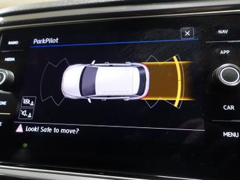 VOLKSWAGEN T-ROC 1.5 TSI GPF EVO R-Line SUV 5dr Petrol DSG Euro 6 (s/s) (150 ps)