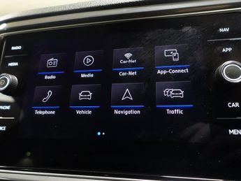 VOLKSWAGEN T-ROC 1.5 TSI GPF EVO R-Line SUV 5dr Petrol DSG Euro 6 (s/s) (150 ps)