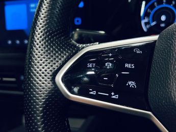 VOLKSWAGEN GOLF 2.0 TSI GTI Hatchback 5dr Petrol DSG Euro 6 (s/s) (245 ps)