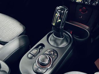 MINI Electric Hatch Cooper SE 32.6kWh Level 2 Hatchback 3dr Electric Auto (184 ps)