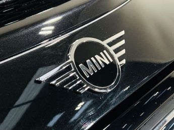 MINI Electric Hatch Cooper SE 32.6kWh Level 2 Hatchback 3dr Electric Auto (184 ps)