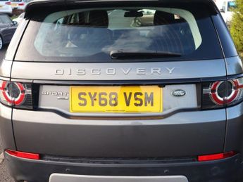 LAND ROVER DISCOVERY SPORT 2.0 TD4 HSE SUV 5dr Diesel Auto 4WD Euro 6 (s/s) (180 ps)