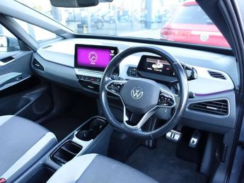 VOLKSWAGEN ID.3 Pro 58kWh Family Hatchback 5dr Electric Auto (145 ps)