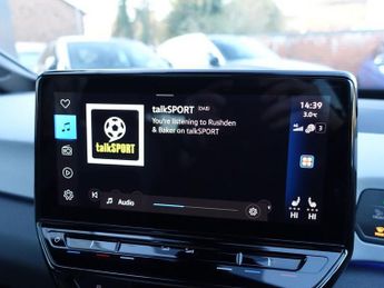 VOLKSWAGEN ID.3 Pro 58kWh Family Hatchback 5dr Electric Auto (145 ps)