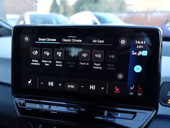 VOLKSWAGEN ID.3 Pro 58kWh Family Hatchback 5dr Electric Auto (145 ps)