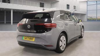 VOLKSWAGEN ID.3 Pro 58kWh Family Hatchback 5dr Electric Auto (145 ps)