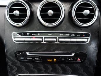 MERCEDES-BENZ GLC 2.1 GLC250d AMG Line (Premium) SUV 5dr Diesel G-Tronic 4MATIC Eu