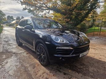 Porsche Cayenne 3.0 TD V6 SUV 5dr Diesel Tiptronic 4WD Euro 5 (s/s) (240 ps)