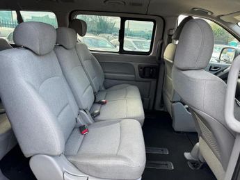 HYUNDAI i800 2.5 CRDi SE MPV 5dr Diesel Auto Euro 6 (170 ps)