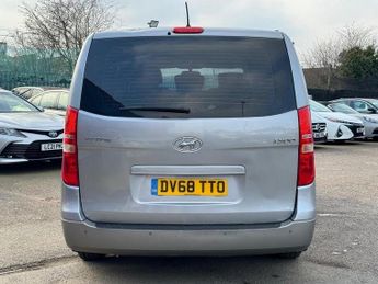 HYUNDAI i800 2.5 CRDi SE MPV 5dr Diesel Auto Euro 6 (170 ps)