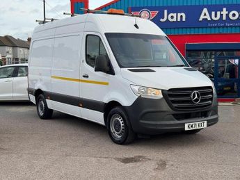 Mercedes Sprinter 2.0 315 CDI Progressive Panel Van 5dr Diesel Manual RWD L2 H2 Eu