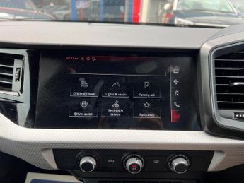 AUDI A1 1.0 TFSI 25 S line Sportback 5dr Petrol S Tronic Euro 6 (s/s) (9