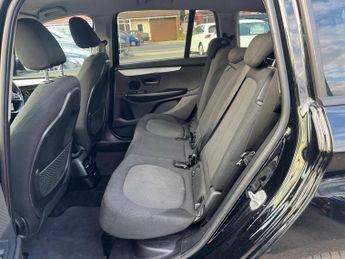 BMW 2 Series GRAN TOURER 1.5 216d Luxury MPV 5dr Diesel DCT Euro 6 (s/s) (116 ps)