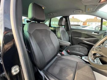 VAUXHALL CROSSLAND 1.2 Turbo Ultimate SUV 5dr Petrol Auto Euro 6 (s/s) (130 ps)