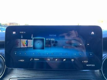 MERCEDES-BENZ EQV EQV 300e 90kWh Sport (Premium Plus) MPV 5dr Electric Auto (204 p
