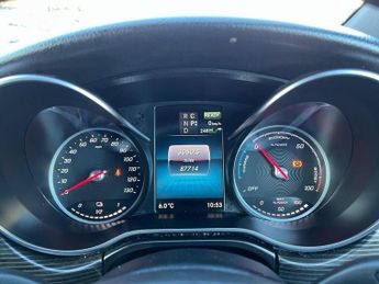 MERCEDES-BENZ EQV EQV 300e 90kWh Sport (Premium) MPV 5dr Electric Auto (204 ps)