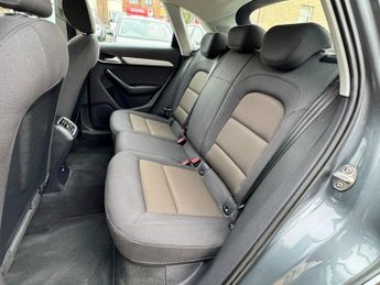 AUDI Q3 2.0 TDI SE SUV 5dr Diesel S Tronic quattro Euro 5 (s/s) (177 ps)