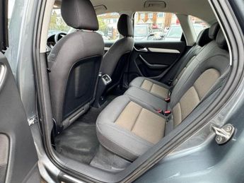AUDI Q3 2.0 TDI SE SUV 5dr Diesel S Tronic quattro Euro 5 (s/s) (177 ps)