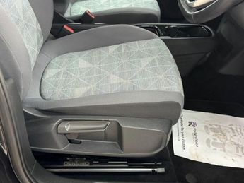 VOLKSWAGEN ID.3 Pro Performance 58kWh Life Hatchback 5dr Electric Auto (204 ps)