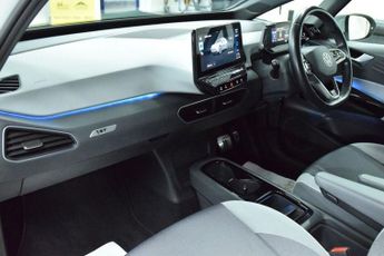 VOLKSWAGEN ID.3 Pro Performance 58kWh 1ST Edition Hatchback 5dr Electric Auto (2