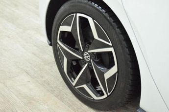 VOLKSWAGEN ID.3 Pro Performance 58kWh 1ST Edition Hatchback 5dr Electric Auto (2