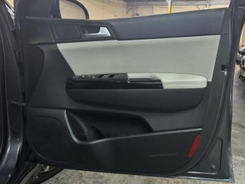 KIA SPORTAGE 2.0 CRDi GT-Line SUV 5dr Diesel Auto AWD Euro 6 (134 bhp)