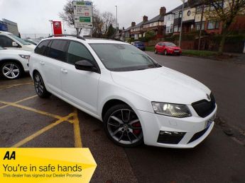 SKODA OCTAVIA 2.0 TDI vRS Estate 5dr Diesel DSG Euro 5 (s/s) (184 ps)