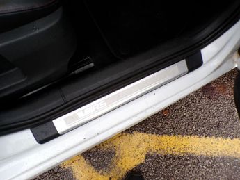 SKODA OCTAVIA 2.0 TDI vRS Estate 5dr Diesel DSG Euro 5 (s/s) (184 ps)