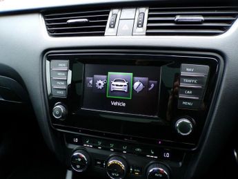 SKODA OCTAVIA 2.0 TDI vRS Estate 5dr Diesel DSG Euro 5 (s/s) (184 ps)