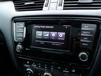 SKODA OCTAVIA 2.0 TDI vRS Estate 5dr Diesel DSG Euro 5 (s/s) (184 ps)