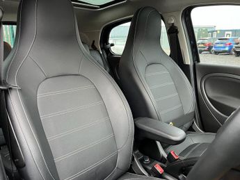 SMART FORFOUR 17.6kWh Prime Exclusive Hatchback 5dr Electric Auto (22kW Charge