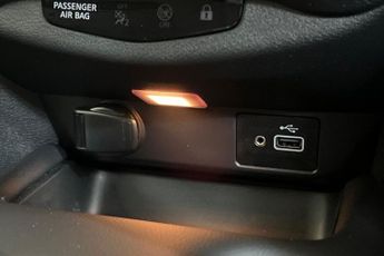 NISSAN JUKE 1.6 N-Connecta SUV 5dr Petrol Hybrid Auto Euro 6 (143 ps) Cruise