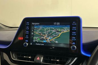 TOYOTA C-HR 1.8 VVT-h GPF Dynamic SUV 5dr Petrol Hybrid CVT Euro 6 (s/s) (12