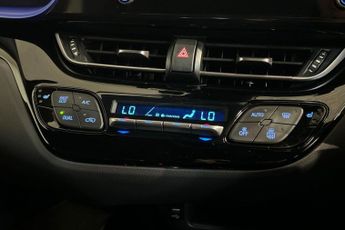 TOYOTA C-HR 1.8 VVT-h GPF Dynamic SUV 5dr Petrol Hybrid CVT Euro 6 (s/s) (12