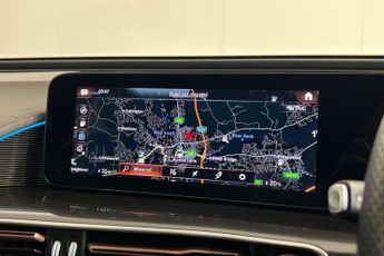 MERCEDES-BENZ EQC EQC 400 80kWh AMG Line SUV 5dr Electric Auto 4MATIC (408 ps) Par