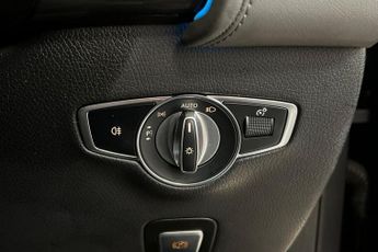 MERCEDES-BENZ EQC EQC 400 80kWh AMG Line SUV 5dr Electric Auto 4MATIC (408 ps) Par