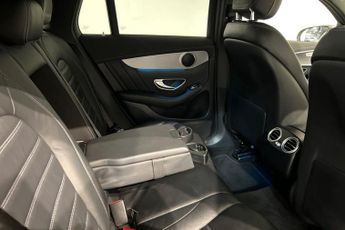 MERCEDES-BENZ EQC EQC 400 80kWh AMG Line SUV 5dr Electric Auto 4MATIC (408 ps) Par