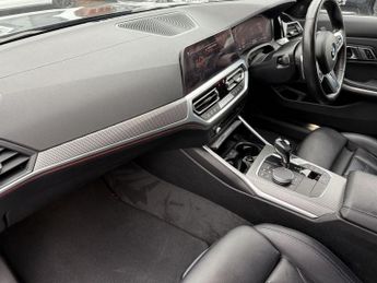 BMW 3 SERIES 2.0 320d M Sport Touring 5dr Diesel Auto xDrive Euro 6 (s/s) (19
