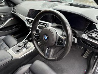 BMW 3 SERIES 2.0 320d M Sport Touring 5dr Diesel Auto xDrive Euro 6 (s/s) (19