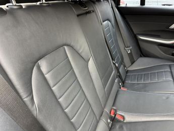 BMW 3 SERIES 2.0 320d M Sport Touring 5dr Diesel Auto xDrive Euro 6 (s/s) (19