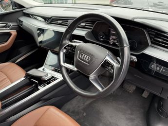 AUDI E-TRON 55 SUV 5dr Electric Auto quattro 95kWh (408 ps)