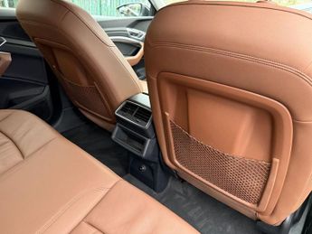 AUDI E-TRON 55 SUV 5dr Electric Auto quattro 95kWh (408 ps)