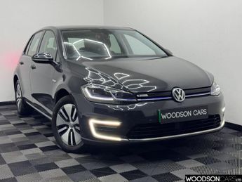 VOLKSWAGEN E-GOLF 35.8kWh e-Golf Hatchback 5dr Electric Auto (136 ps)