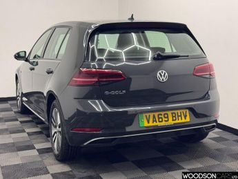 VOLKSWAGEN E-GOLF 35.8kWh e-Golf Hatchback 5dr Electric Auto (136 ps)