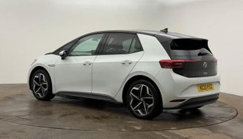 VOLKSWAGEN ID.3 Pro S 77kWh Tour Hatchback 5dr Electric Auto (204 ps)